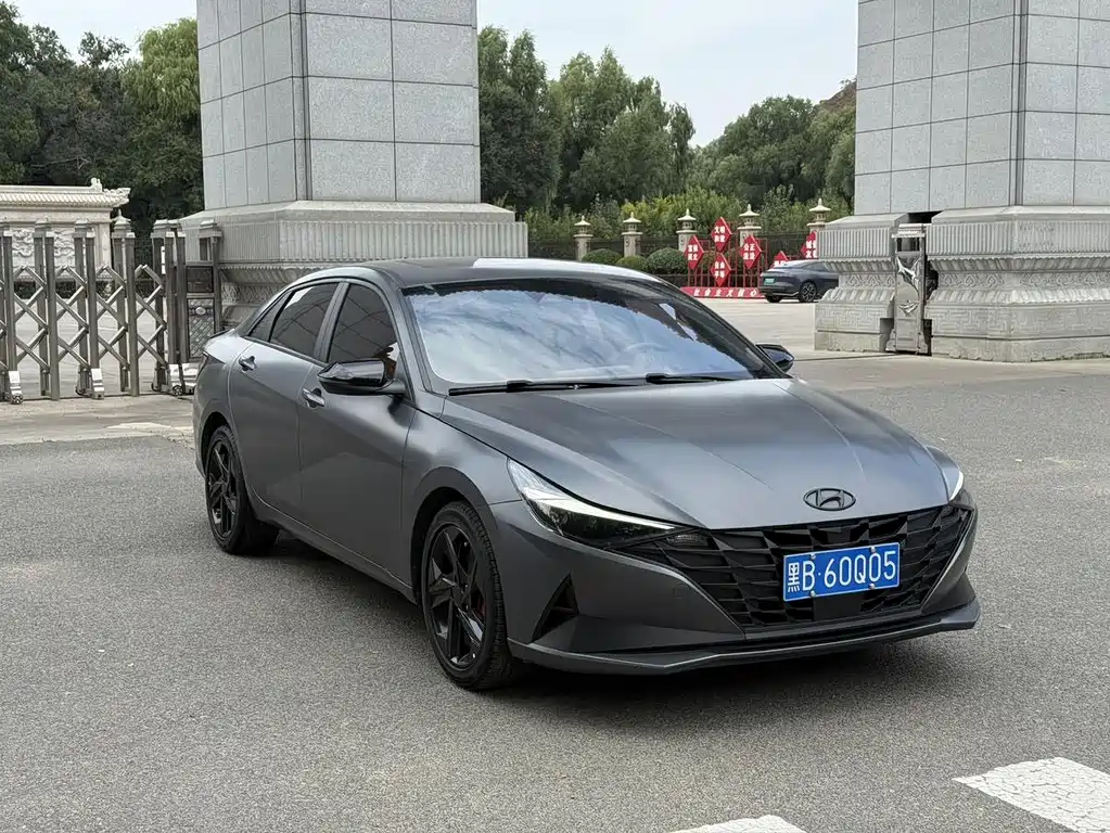 Hyundai Elantra — фото 3