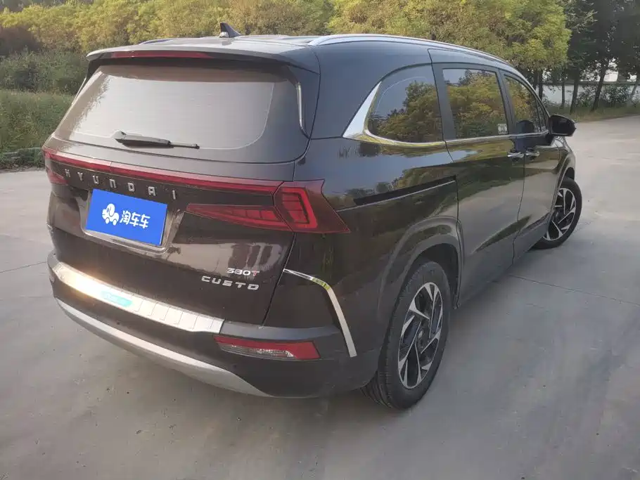 Hyundai Custo — фото 3