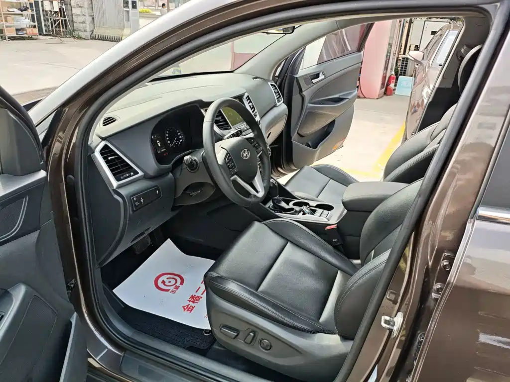 Hyundai Tucson — фото 8