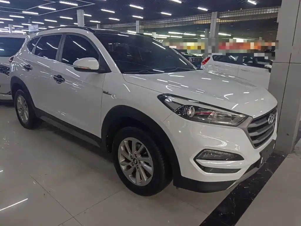Hyundai Tucson — фото 4