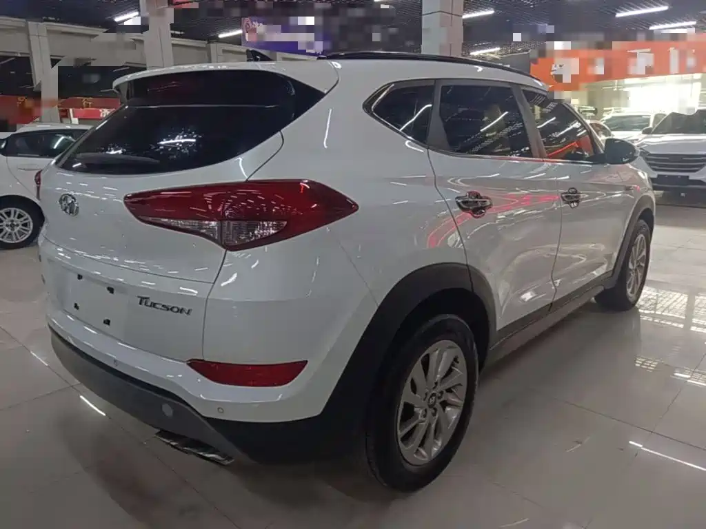 Hyundai Tucson — фото 7