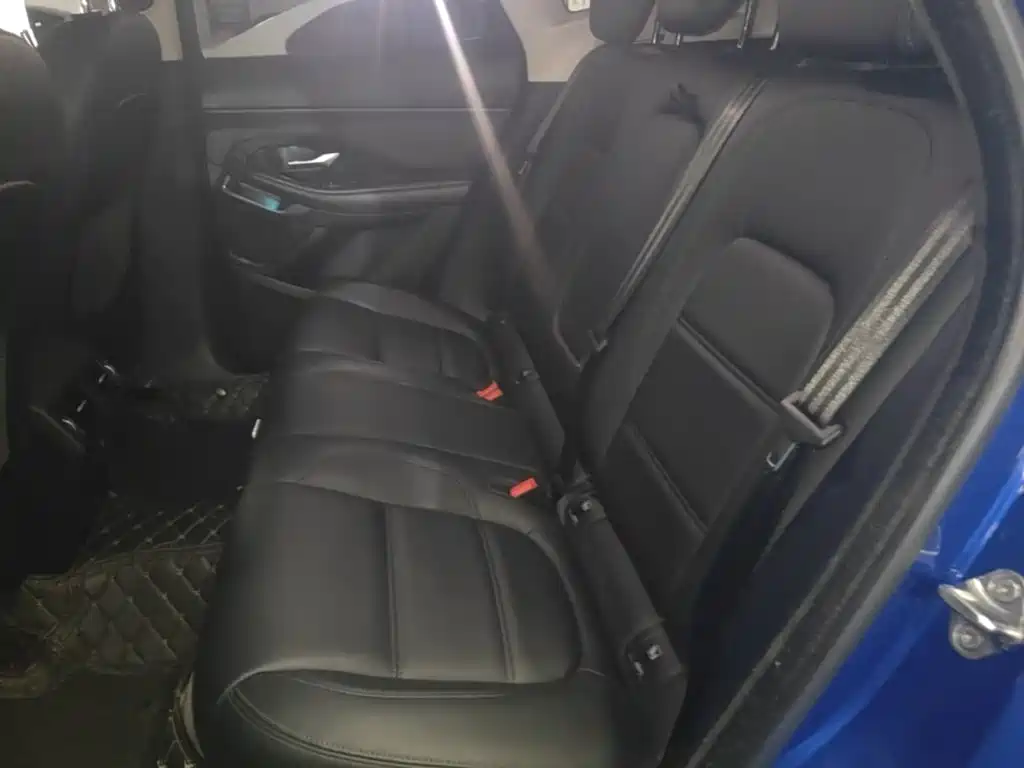 Jaguar E-PACE — фото 17
