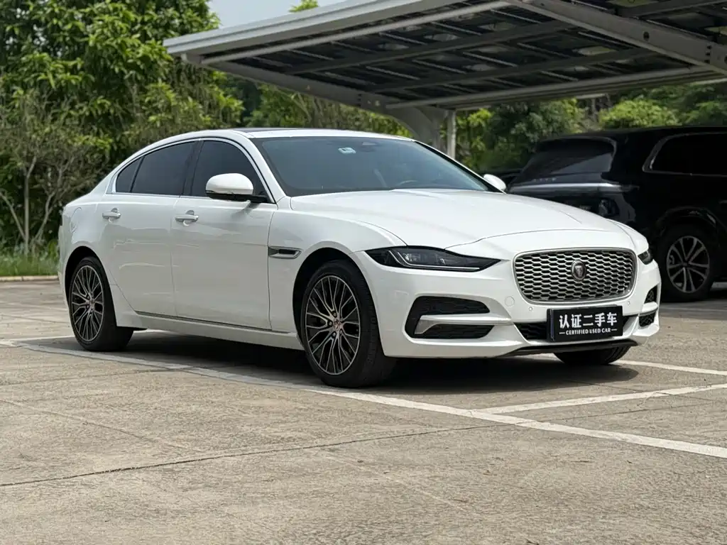 Jaguar XEL — фото 3