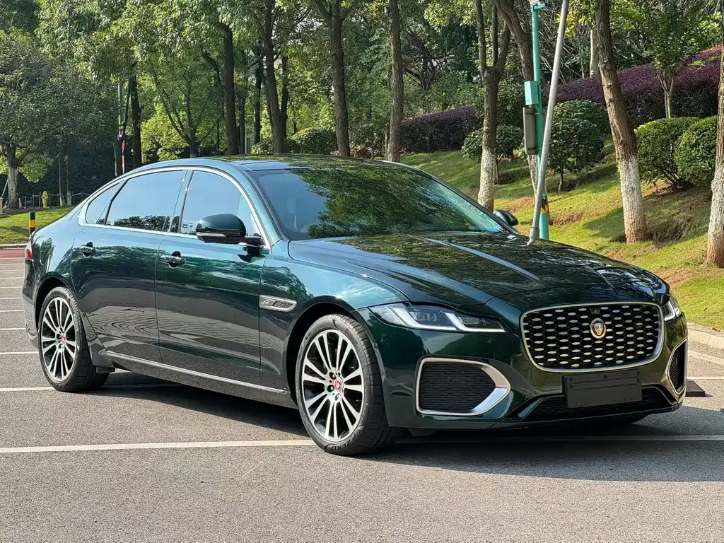 Jaguar XFL — фото 3