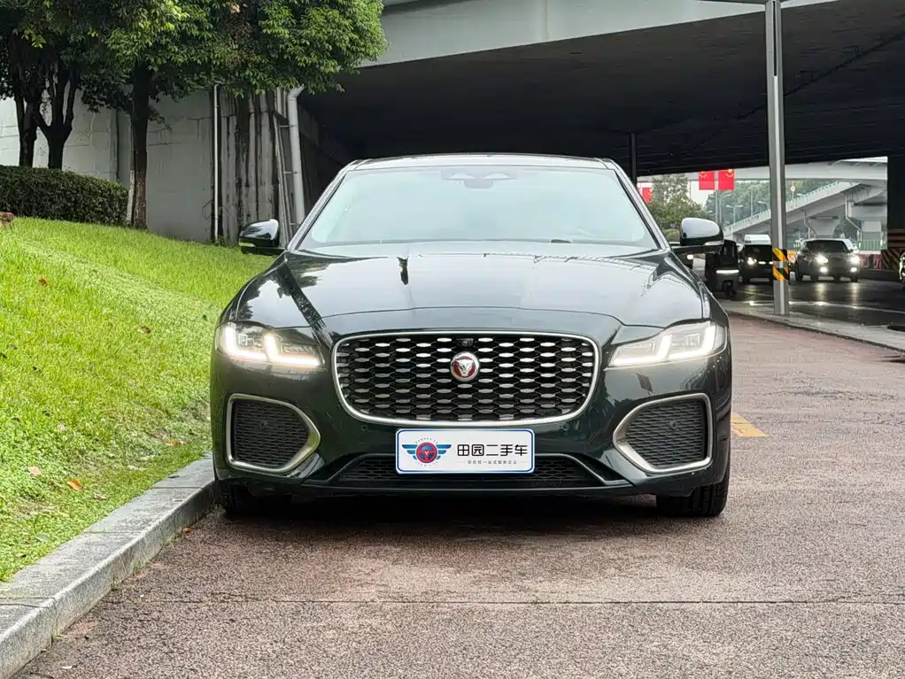 Jaguar XFL — фото 2