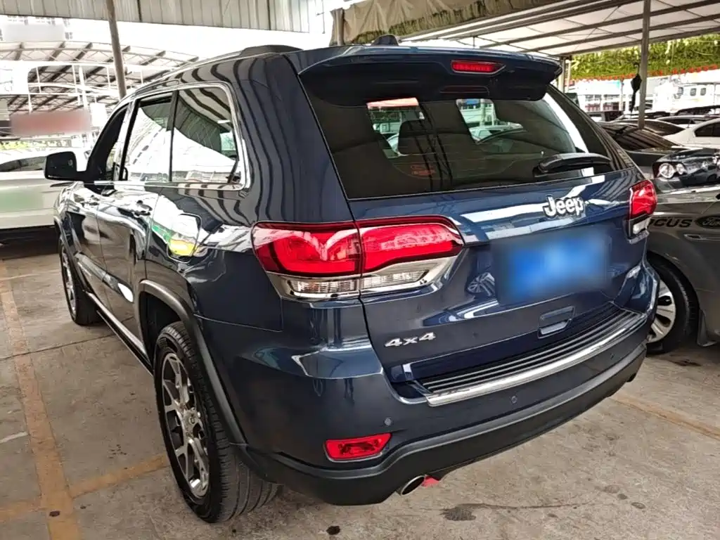 Jeep Grand Cherokee (Import) — фото 5