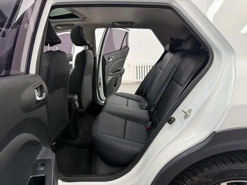 Kia KX1 — фото 7