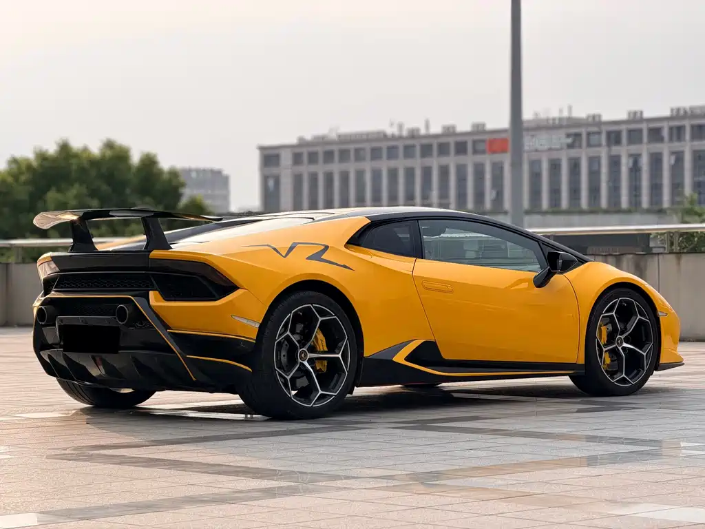 Lamborghini Huracán — фото 7