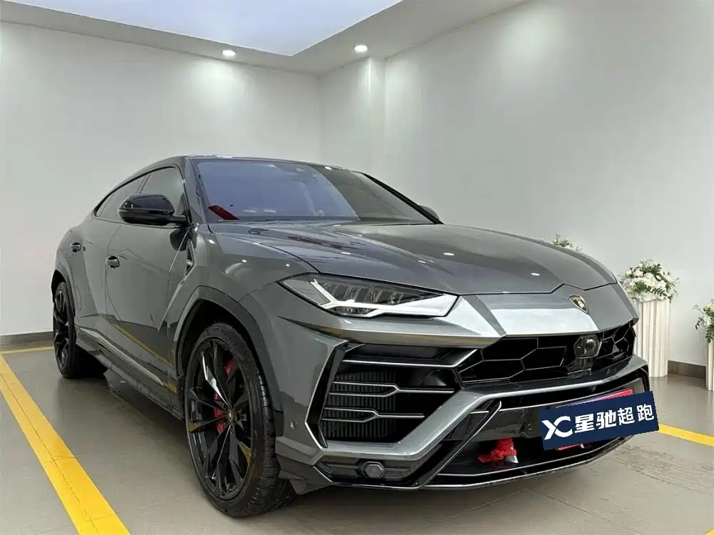 Lamborghini Urus — фото 2