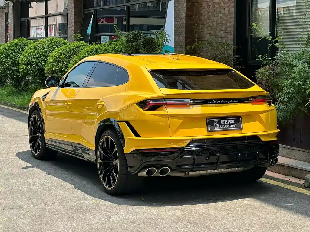 Lamborghini Urus — фото 3