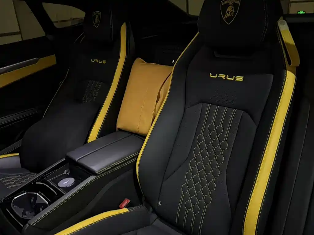 Lamborghini Urus — фото 9