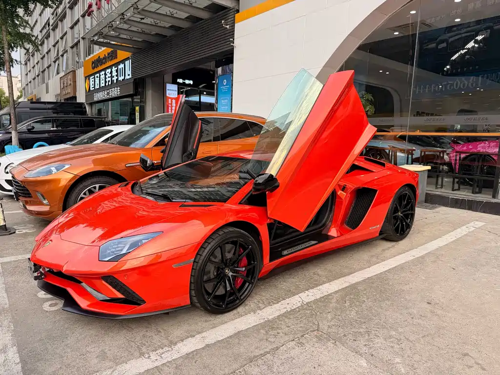 Lamborghini Aventador — фото 3
