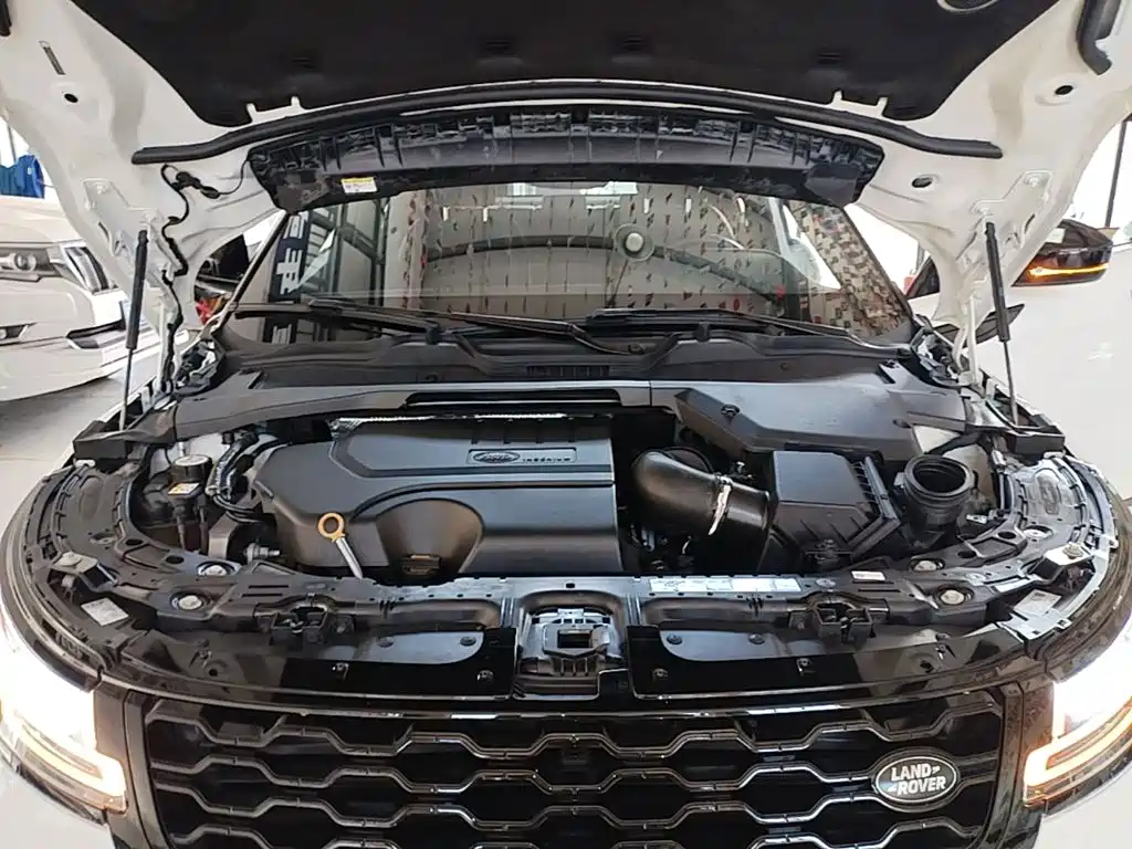 Land Rover Evoque — фото 17