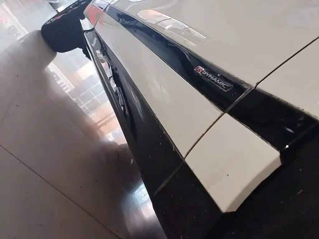 Land Rover Evoque — фото 21