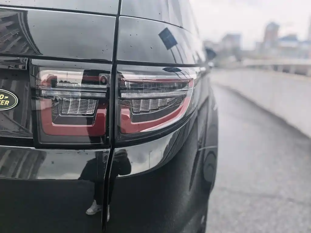 Land Rover Discovery Sport — фото 15