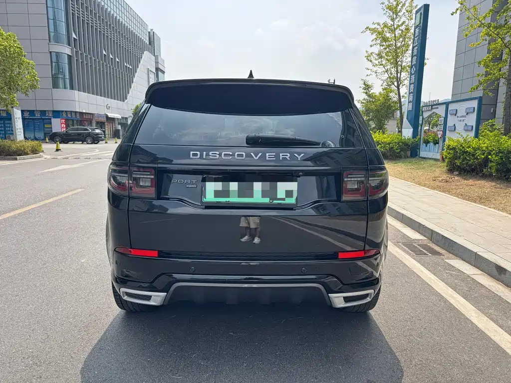 Land Rover Discovery Sport Hybrid — фото 4
