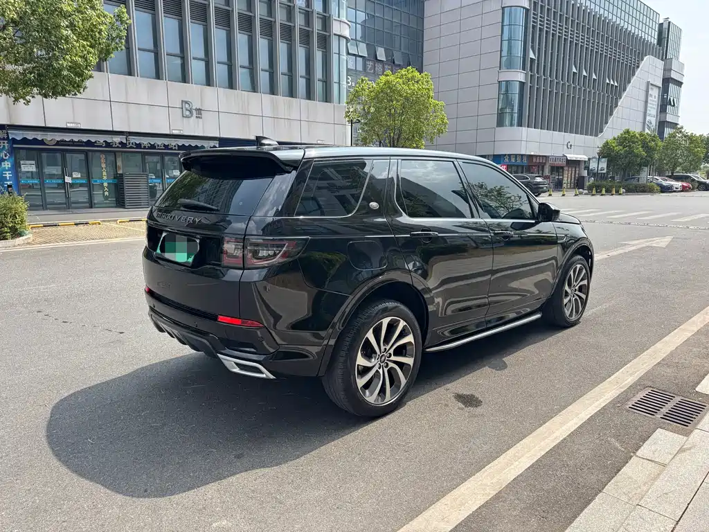 Land Rover Discovery Sport Hybrid — фото 6