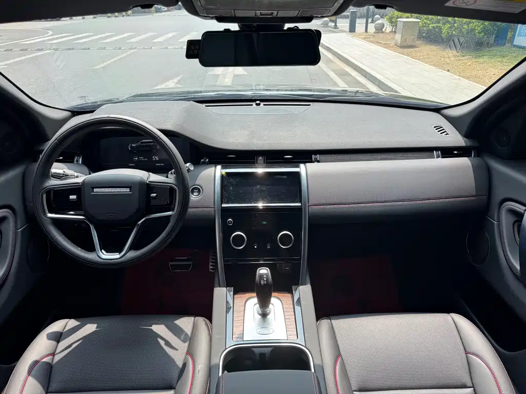 Land Rover Discovery Sport Hybrid — фото 9