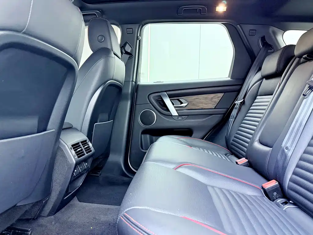 Land Rover Discovery Sport — фото 10