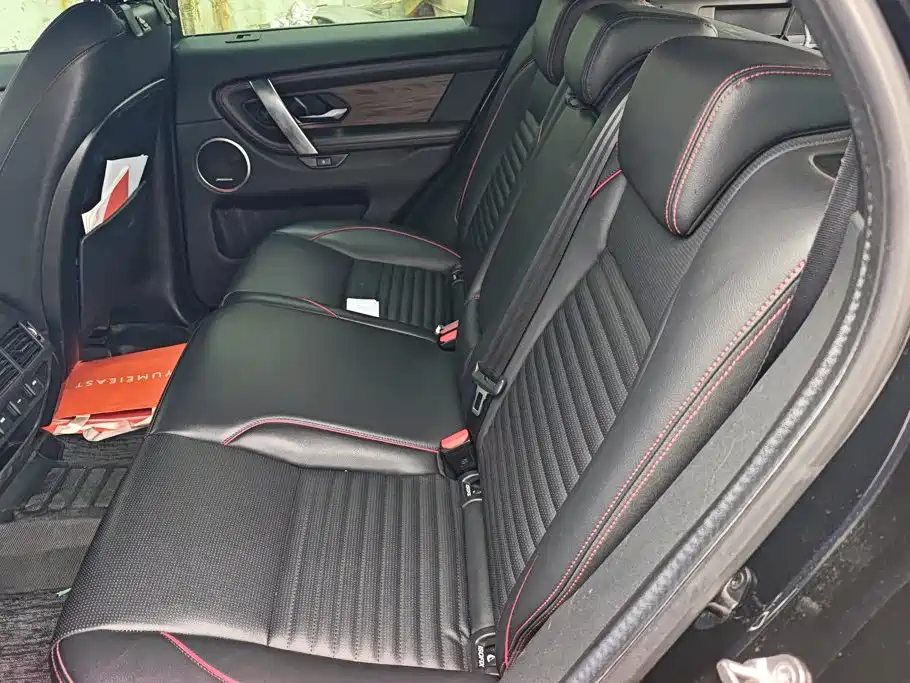 Land Rover Discovery Sport — фото 11