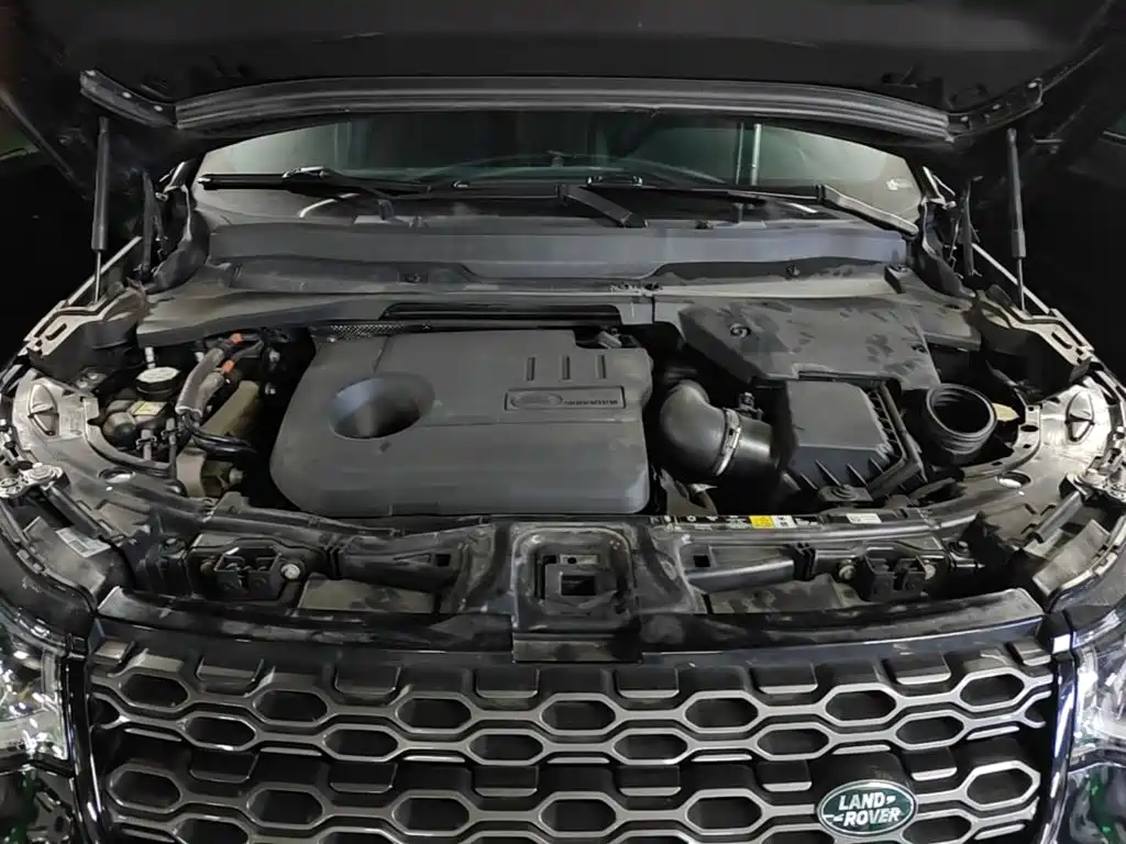 Land Rover Discovery Sport Hybrid — фото 16