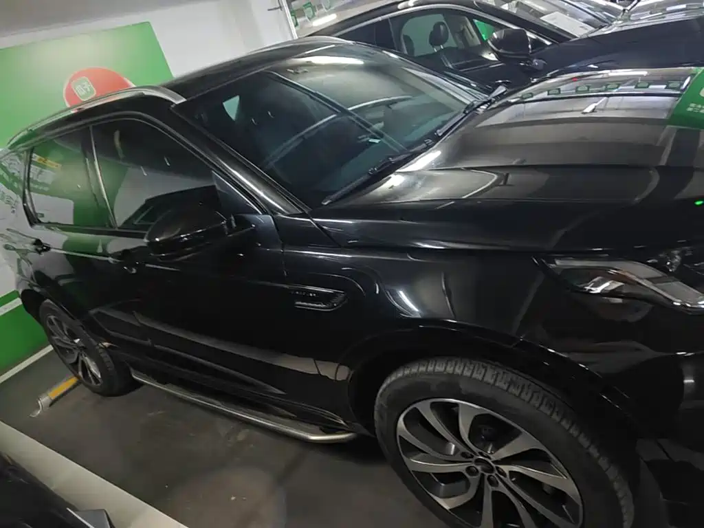 Land Rover Discovery Sport Hybrid — фото 27