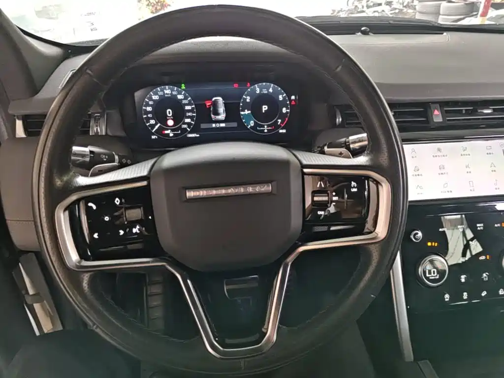 Land Rover Discovery Sport — фото 11