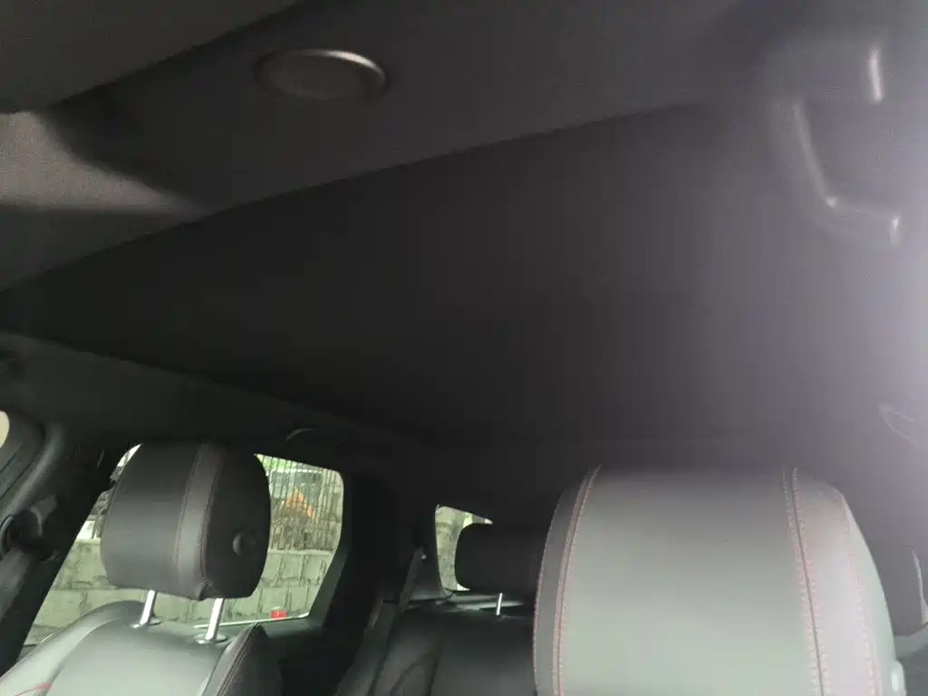 Land Rover Discovery Sport Hybrid — фото 14
