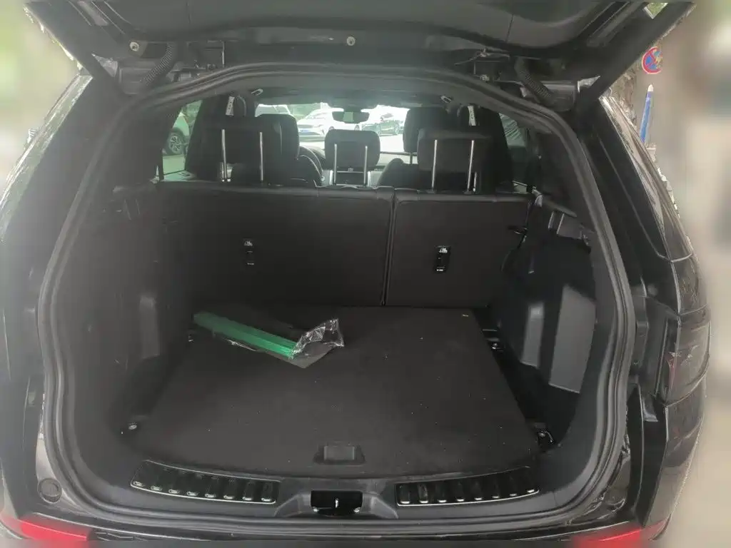 Land Rover Discovery Sport Hybrid — фото 15