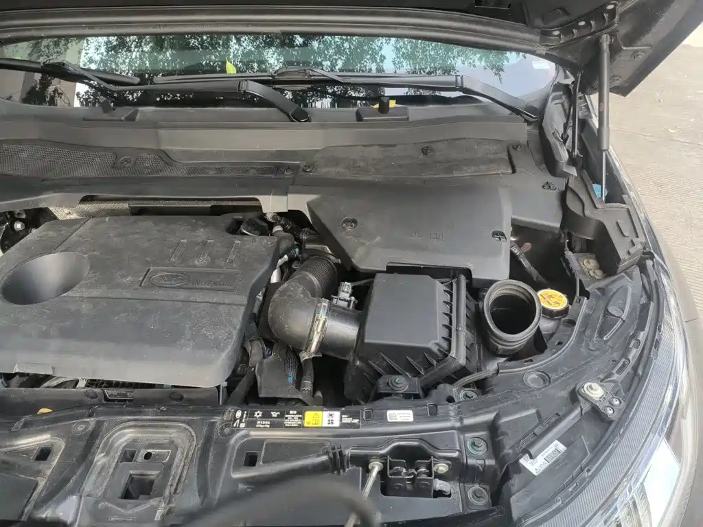 Land Rover Discovery Sport Hybrid — фото 22