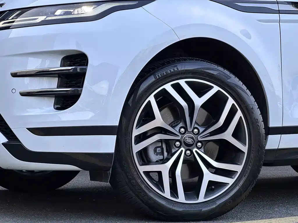 Land Rover Evoque PHEV — фото 15
