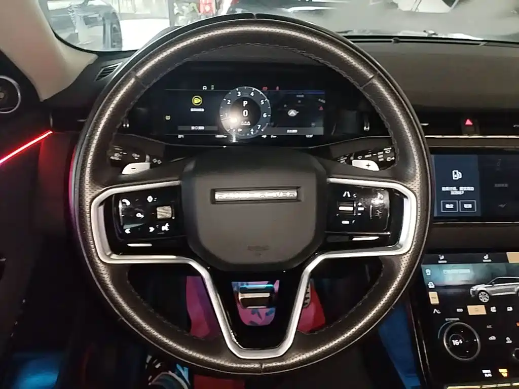 Land Rover Evoque — фото 11