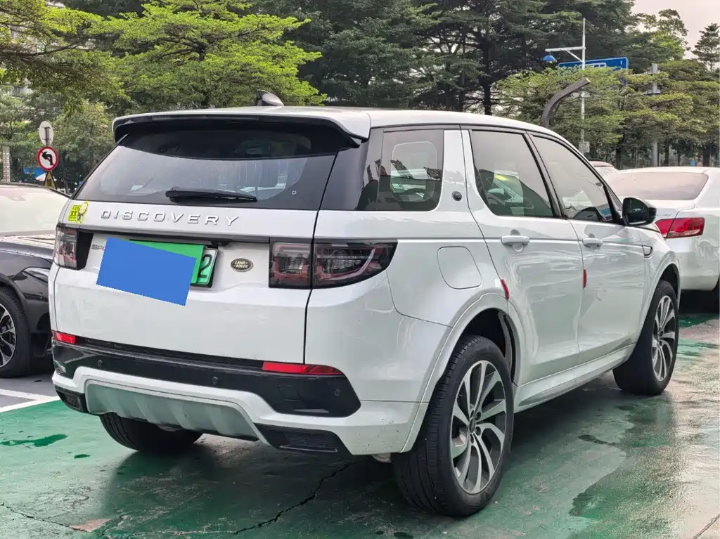 Land Rover Discovery Sport Hybrid — фото 6