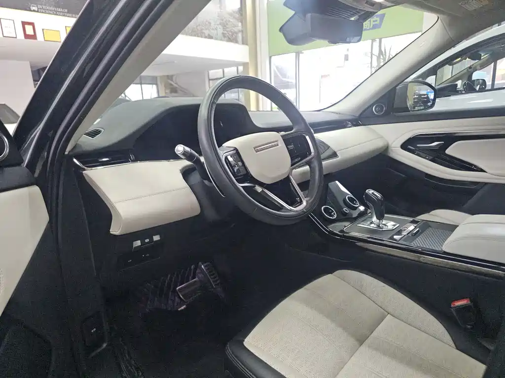 Land Rover Evoque — фото 4