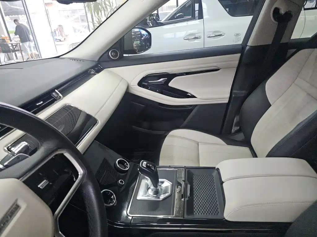Land Rover Evoque — фото 5