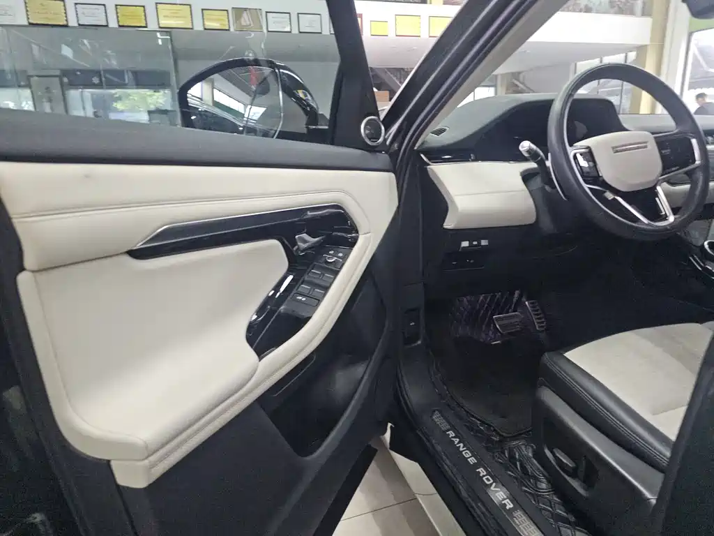 Land Rover Evoque — фото 6