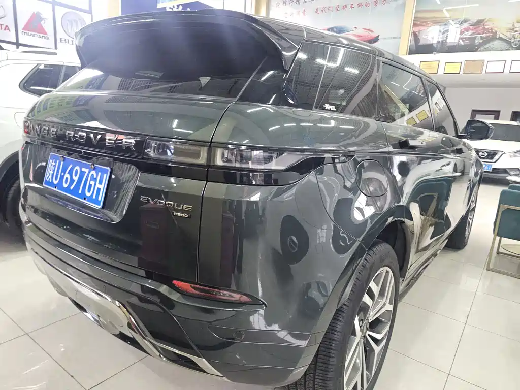 Land Rover Evoque — фото 10