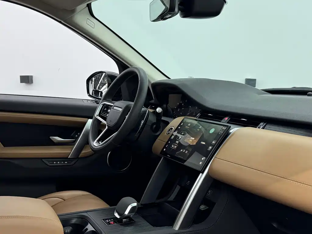 Land Rover Discovery Sport — фото 11