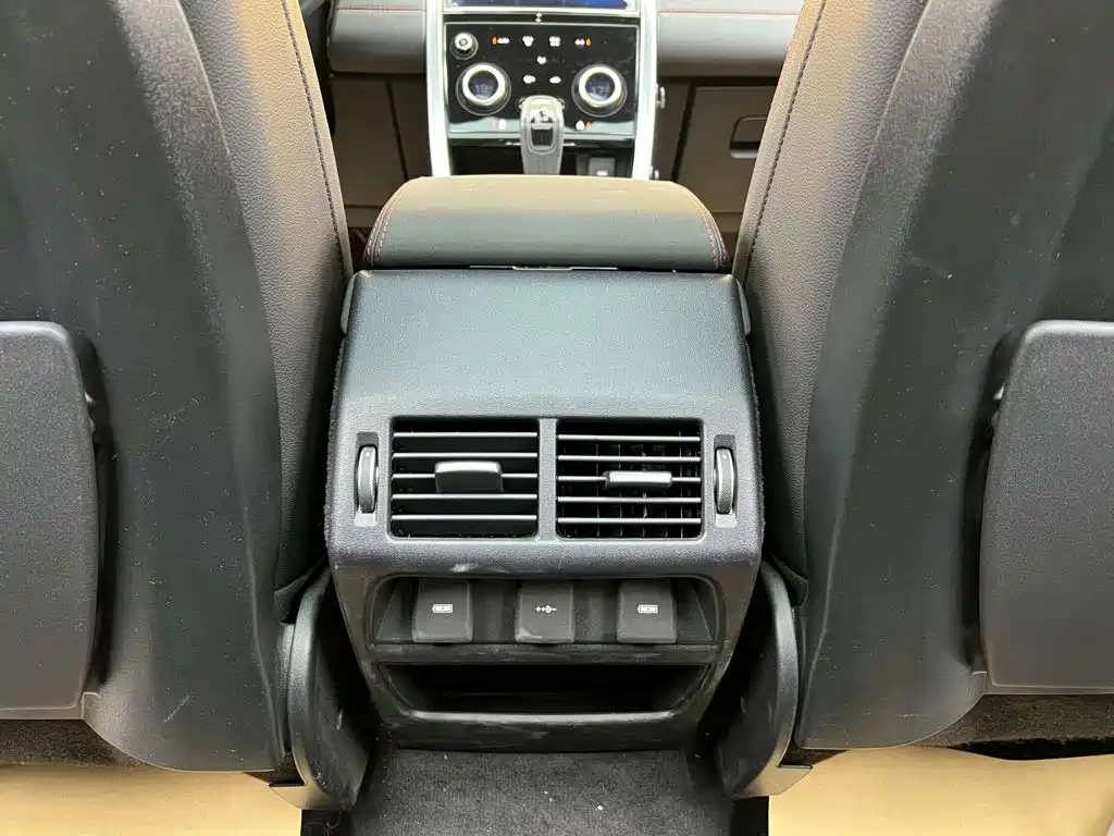 Land Rover Discovery Sport — фото 13
