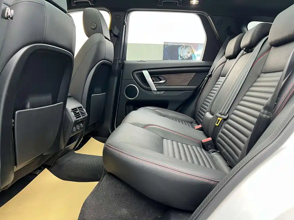 Land Rover Discovery Sport — фото 21