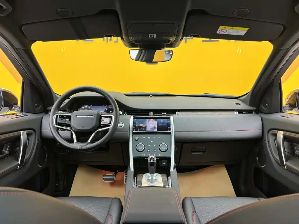 Land Rover Discovery Sport — фото 43