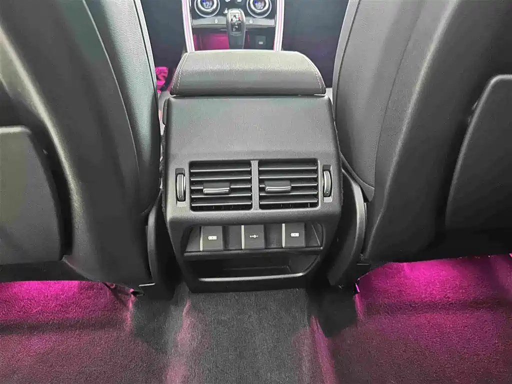 Land Rover Discovery Sport — фото 21