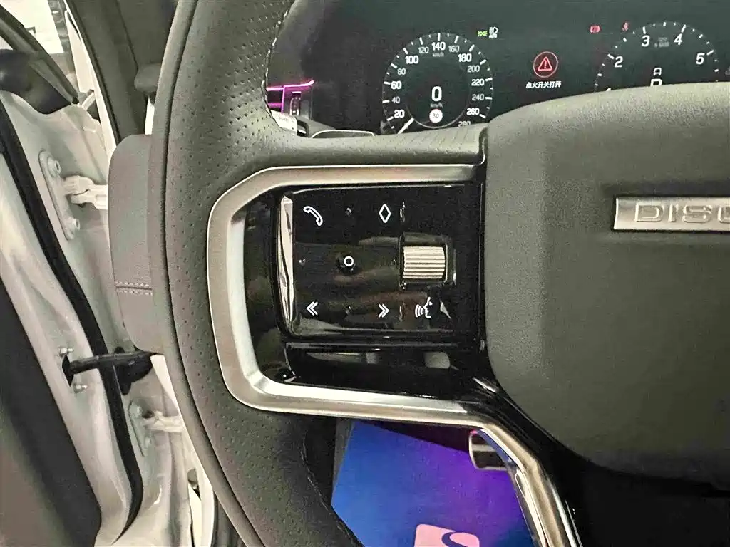 Land Rover Discovery Sport — фото 10