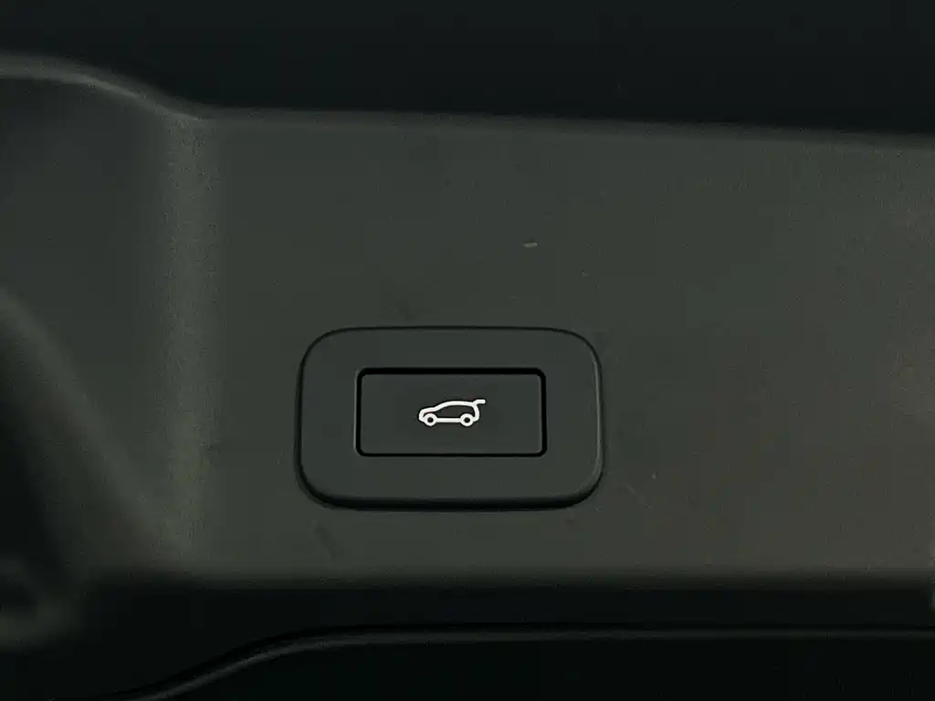 Land Rover Evoque — фото 15