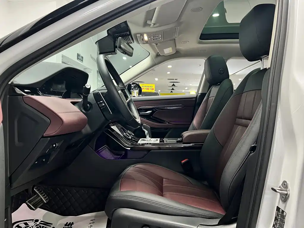 Land Rover Evoque — фото 16
