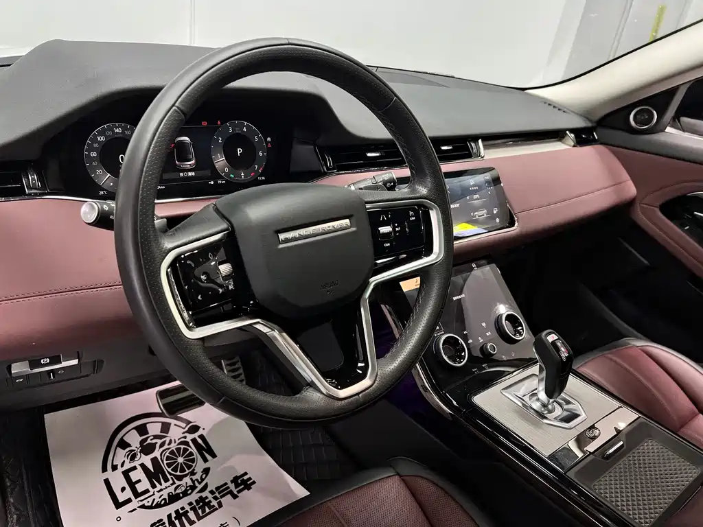 Land Rover Evoque — фото 21