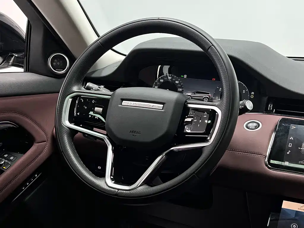 Land Rover Evoque — фото 24