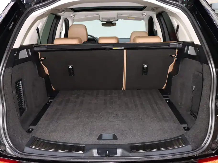 Land Rover Discovery Sport — фото 17