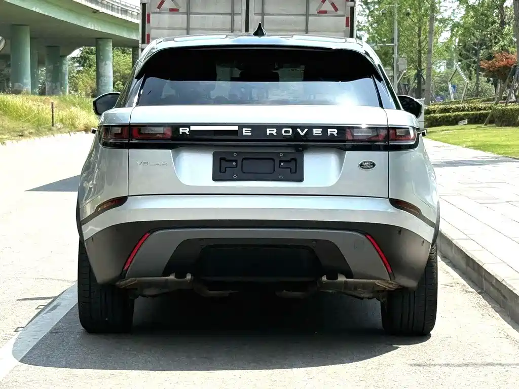 Land Rover Velar — фото 14