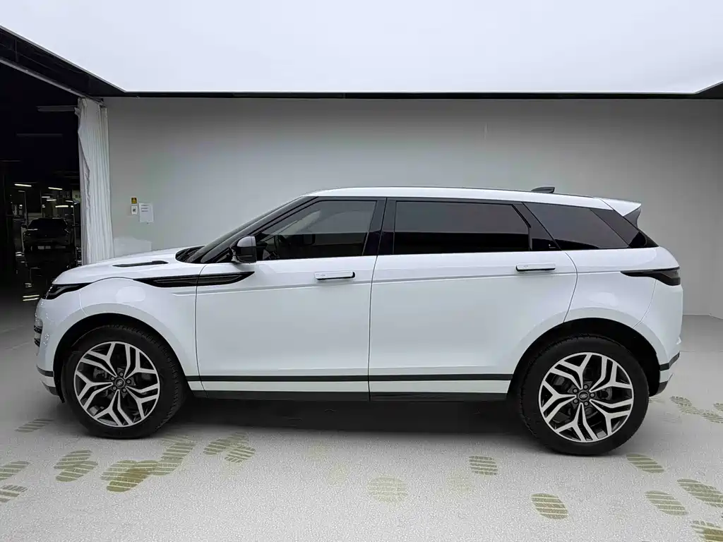 Land Rover Evoque — фото 16